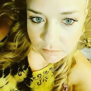 Meet your Posher, Keli